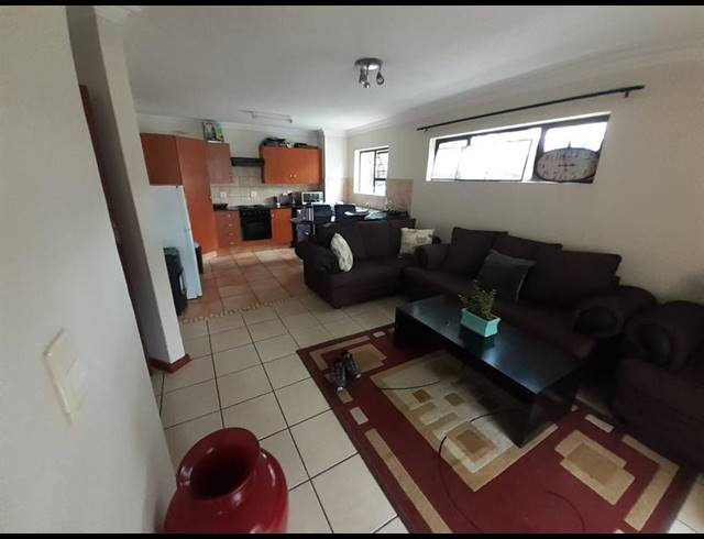 2 BEDROOM APARTMENT FOR SALE IN NIEUW MUCKLENEUK